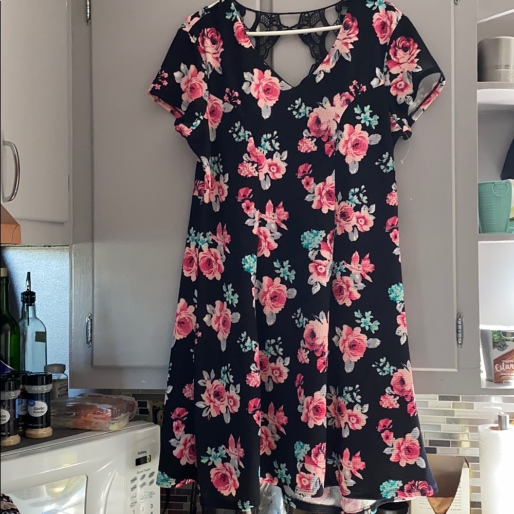 Juniors plus size 2X black floral mini dress